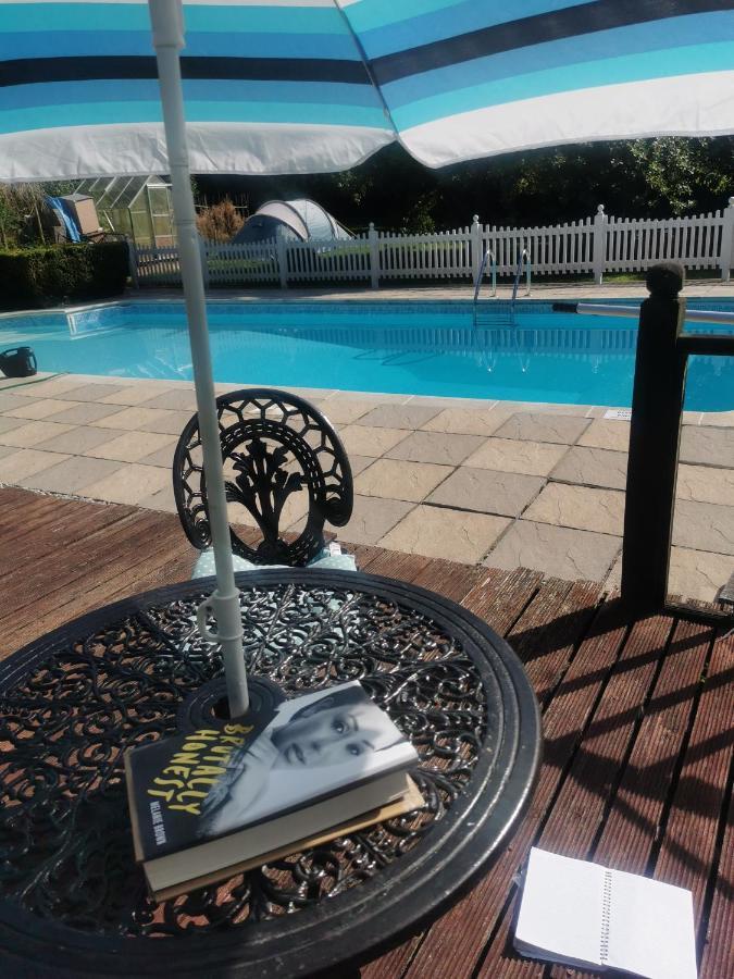 Captivating Isolde Cottage With Pool Near St Ives Camborne Esterno foto